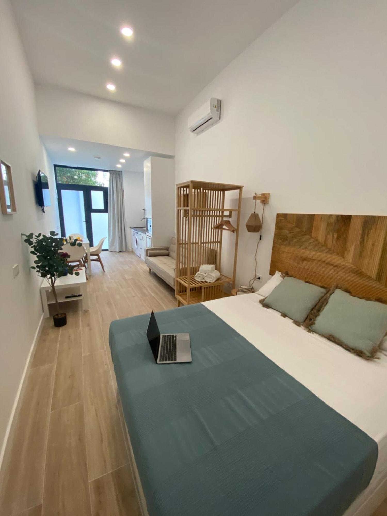 Travel Habitat Cabanyal Lofts Apartment Valencia Bagian luar foto