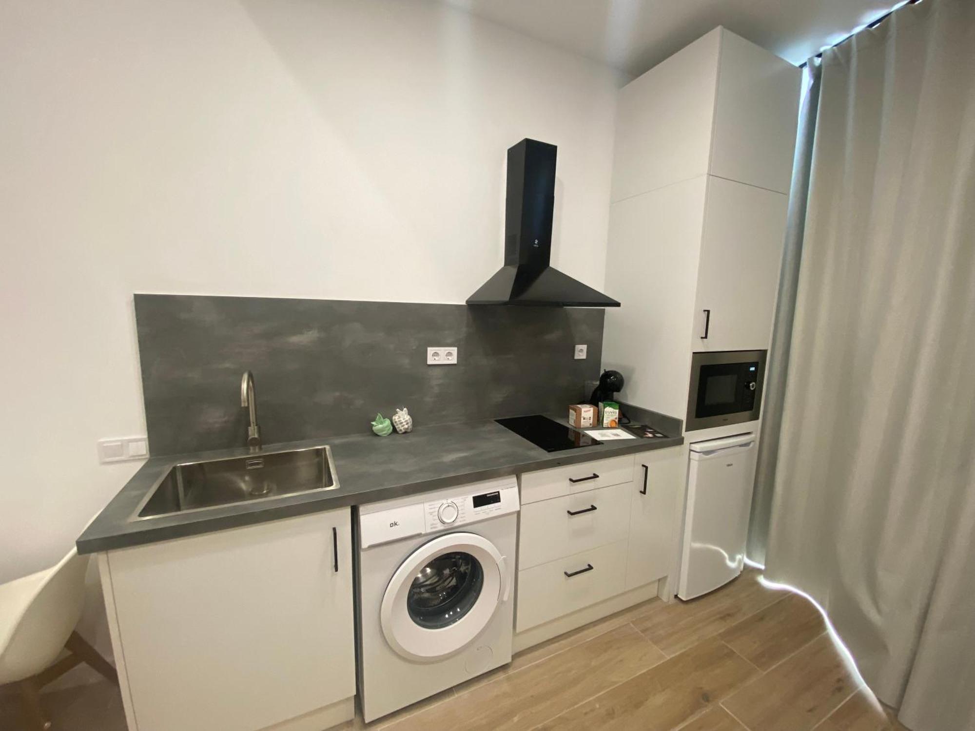 Travel Habitat Cabanyal Lofts Apartment Valencia Bagian luar foto