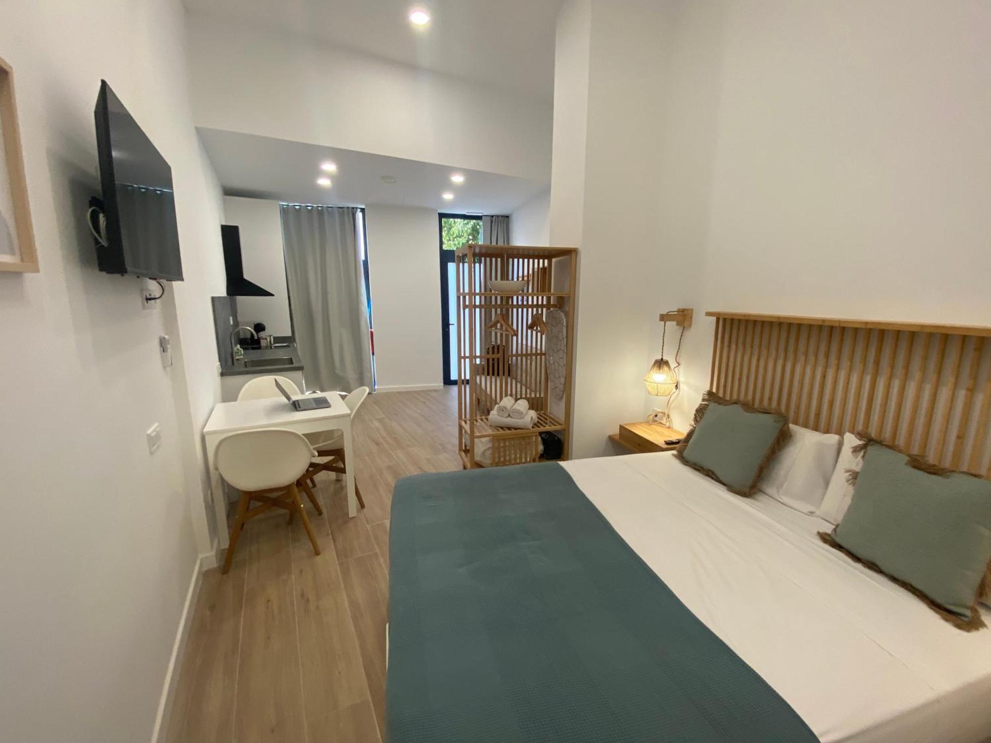 Travel Habitat Cabanyal Lofts Apartment Valencia Bagian luar foto