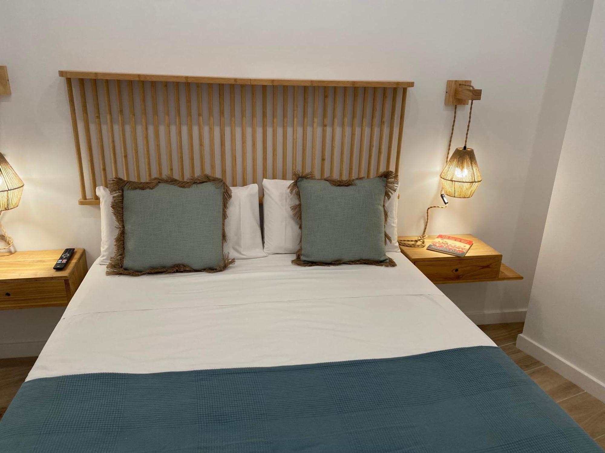 Travel Habitat Cabanyal Lofts Apartment Valencia Bagian luar foto