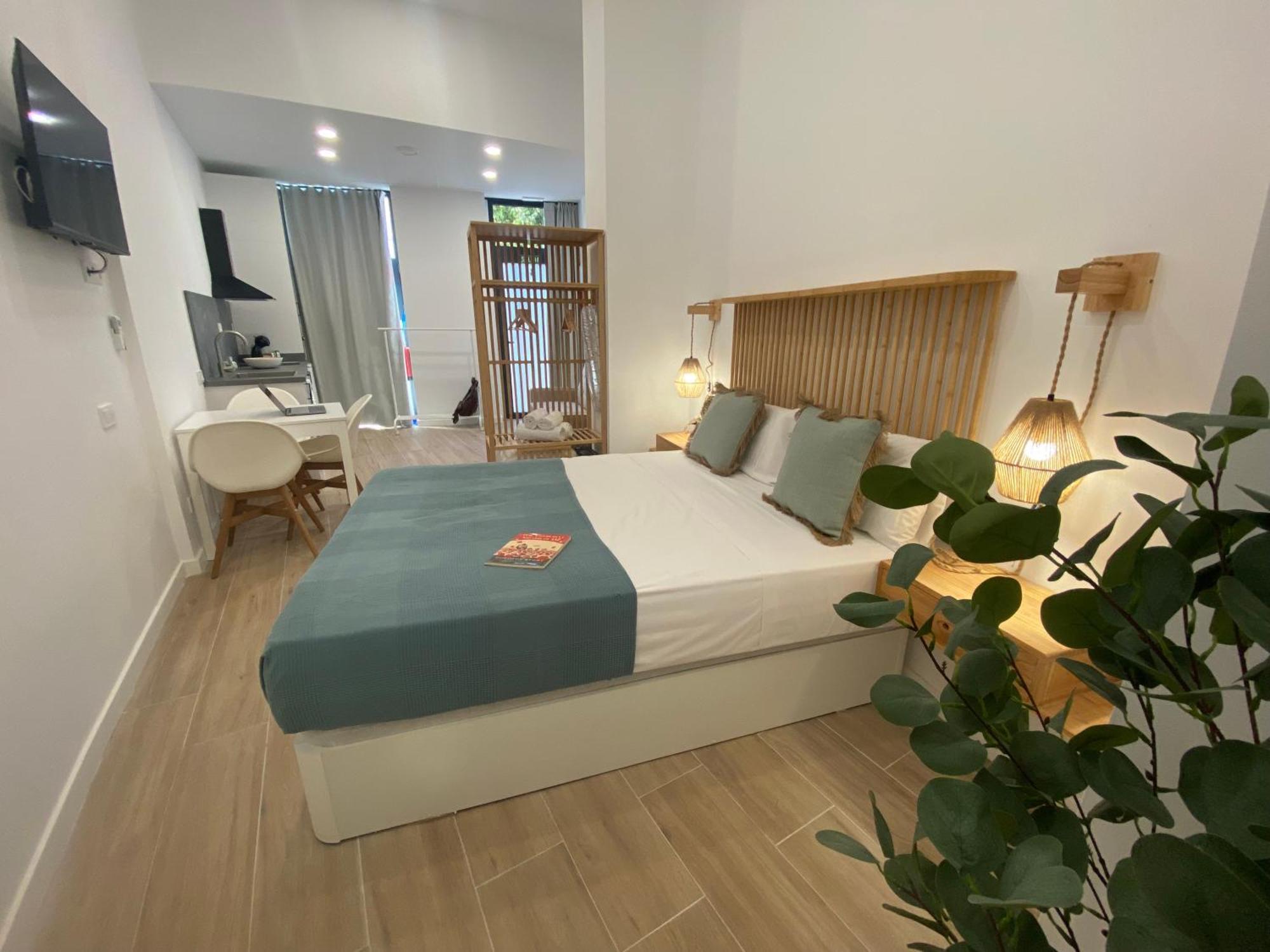 Travel Habitat Cabanyal Lofts Apartment Valencia Bagian luar foto